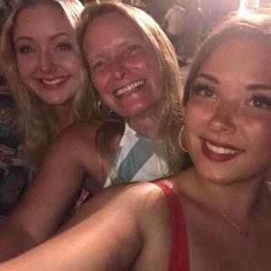 Meet your Posher, Dawn